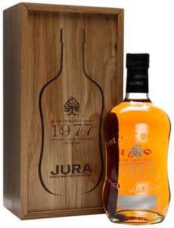 produkt Isle Of Jura 1977 0,7l 46% L.E. Dřevěný box / Rok lahvování 2012